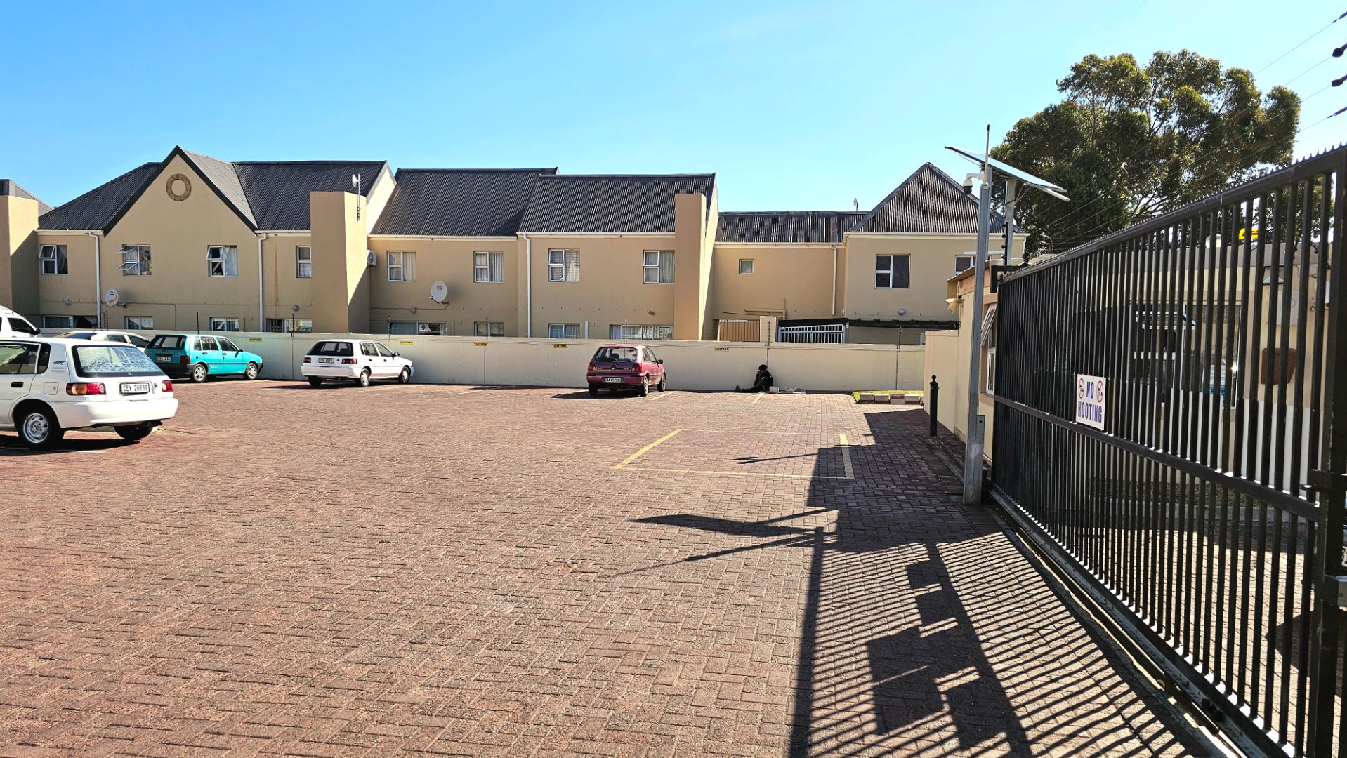 2 Bedroom Property for Sale in Gordons Bay Central Western Cape